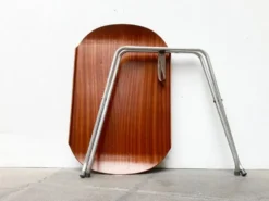 Table plateau pliant en teck alminette norvégienne du milieu du siècle de f.m. Produkt, Frederiksberg Metalvarefabrik, années 1960