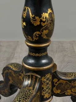 Table pliante Napoléon III en bois laqué noir et décor doré, XIXe siècle