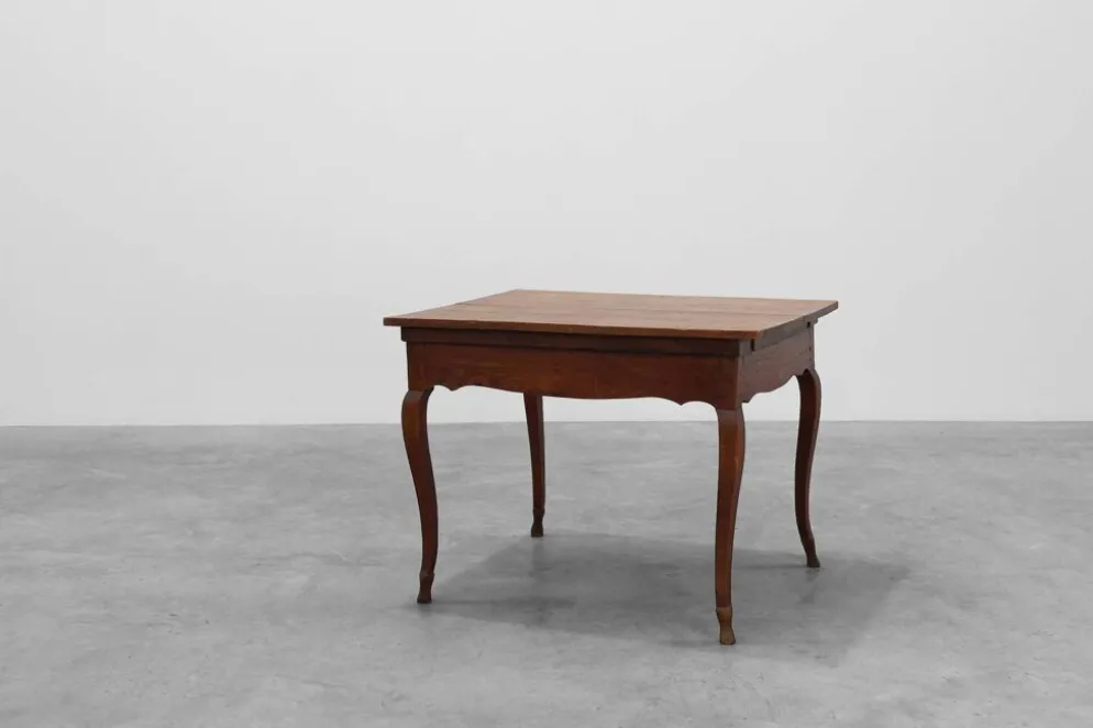 Table provençale française en chêne à deux tiroirs, France, XIXe siècle