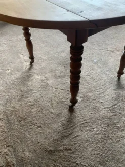 Table à rabats 4-6 personnes