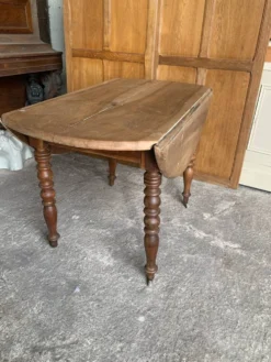Table à rabats 4-6 personnes