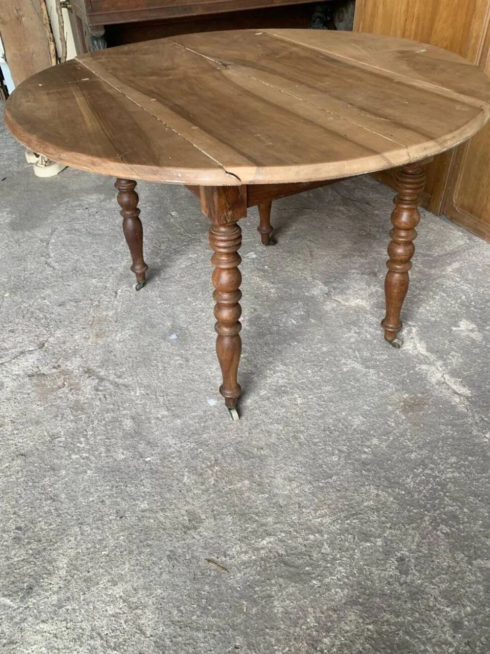 Table à rabats 4-6 personnes