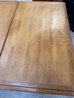 Table à rallonges Guillerme et Chambron pour « Votre maison »