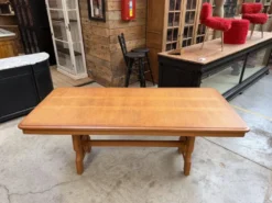 Table à rallonges Guillerme et Chambron pour « Votre maison »
