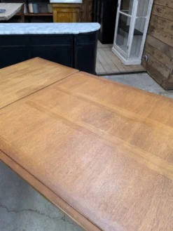 Table à rallonges Guillerme et Chambron pour « Votre maison »