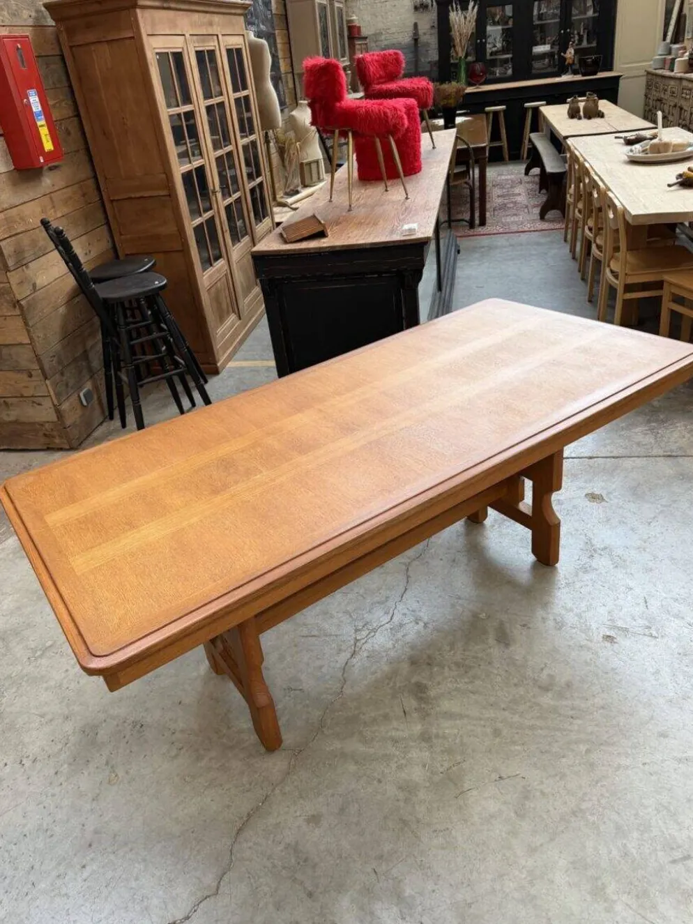 Table à rallonges Guillerme et Chambron pour « Votre maison »