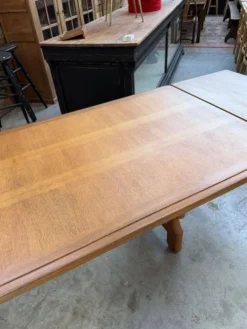 Table à rallonges Guillerme et Chambron pour « Votre maison »