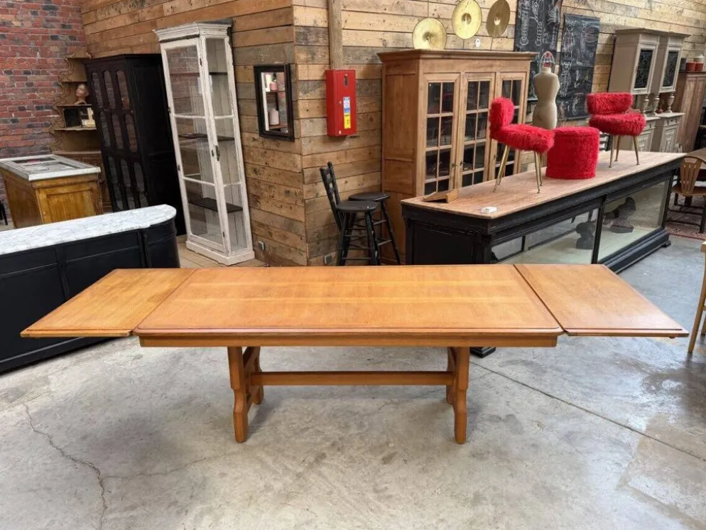 Table à rallonges Guillerme et Chambron pour « Votre maison »