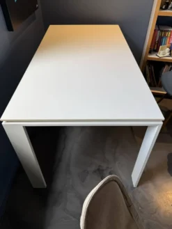 Table repas kartell modèle four blanche