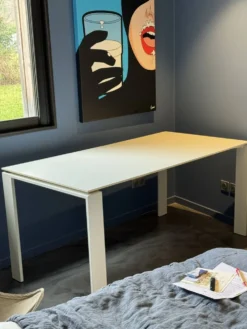 Table repas kartell modèle four blanche