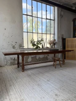 Table repas style drapière noyer 2m5/3m5 1900