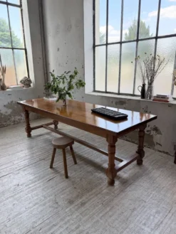 Table repas style drapière noyer 2m5/3m5 1900
