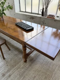 Table repas style drapière noyer 2m5/3m5 1900