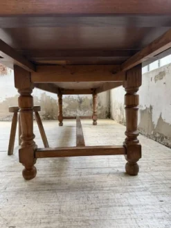Table repas style drapière noyer 2m5/3m5 1900