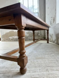 Table repas style drapière noyer 2m5/3m5 1900
