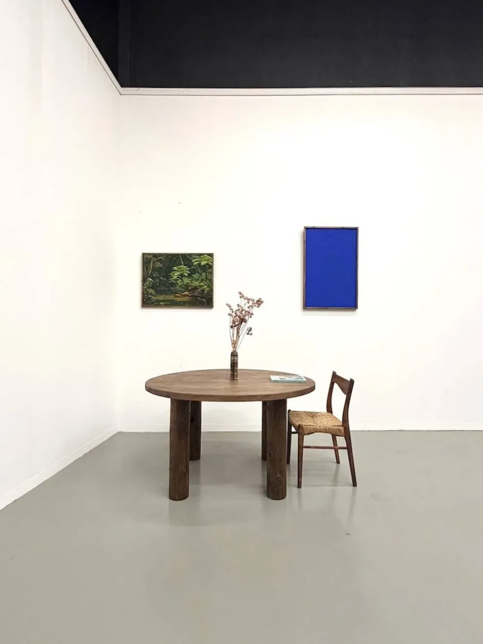 Table ronde années 50 constructiviste noyer