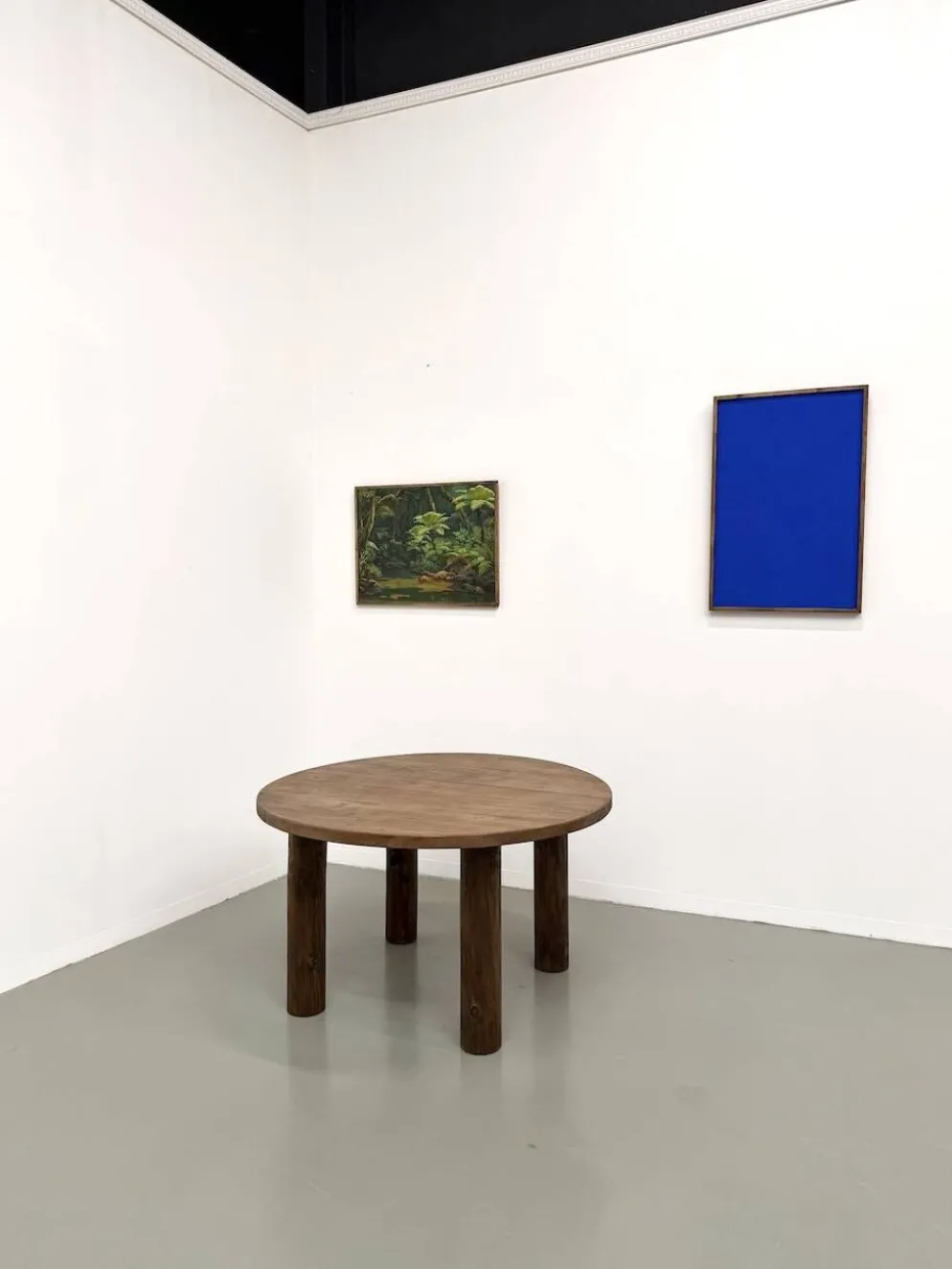 Table ronde années 50 constructiviste noyer