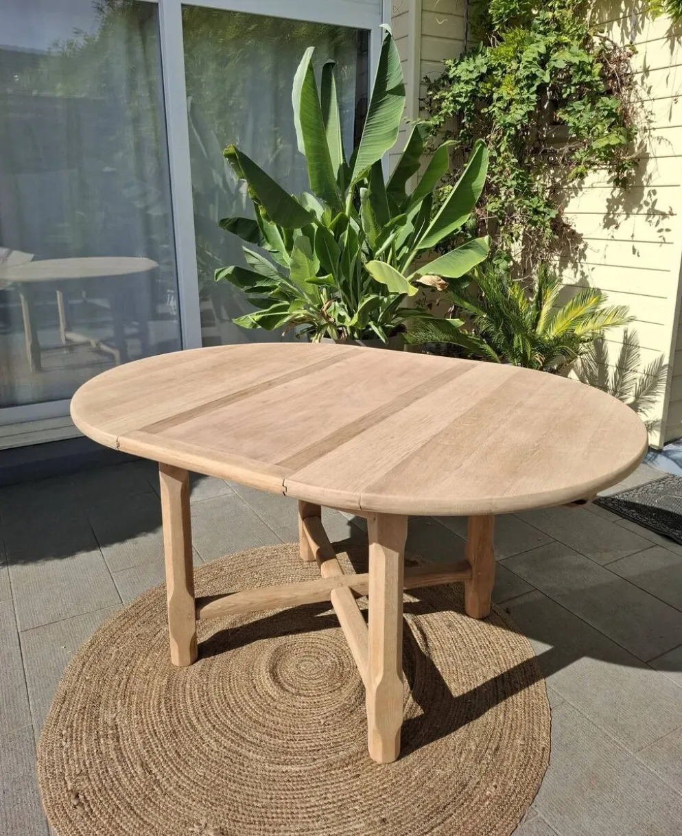 Table ronde avec rallonge rénovée