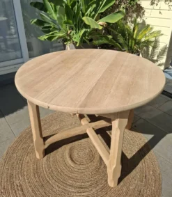 Table ronde avec rallonge rénovée