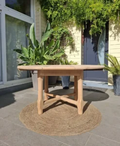 Table ronde avec rallonge rénovée