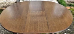 Table ronde bois avec 1 rallonge intégrée + 6 chaises bois et tissus