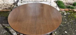Table ronde bois avec 1 rallonge intégrée + 6 chaises bois et tissus