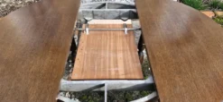 Table ronde bois avec 1 rallonge intégrée + 6 chaises bois et tissus