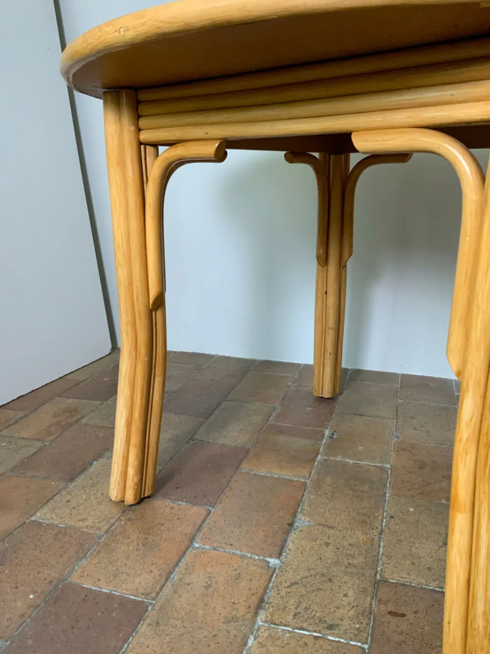 Table ronde de salle à manger