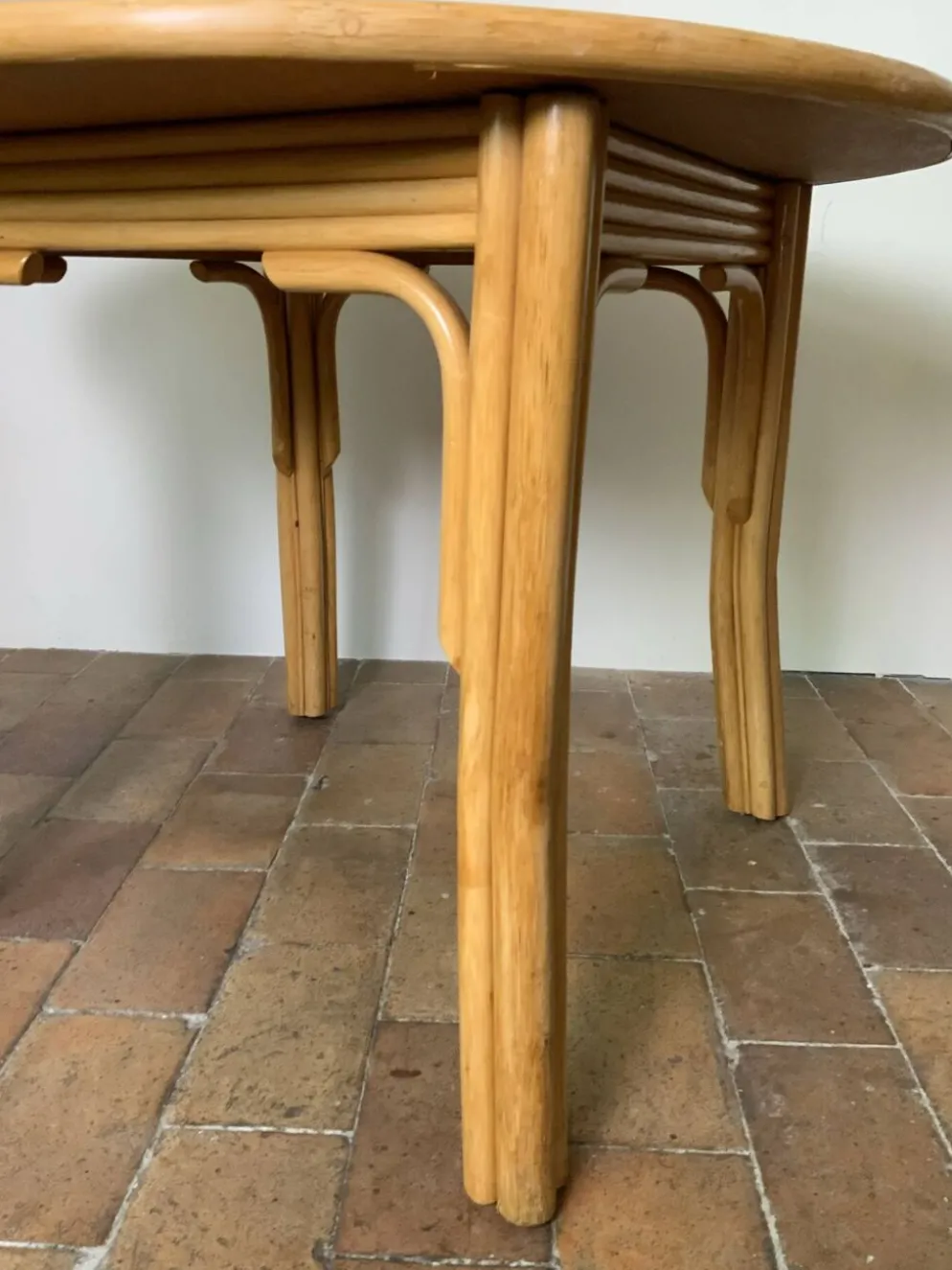 Table ronde de salle à manger