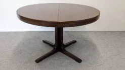 Table ronde de salle à manger extensible Baumann, France vers 1970