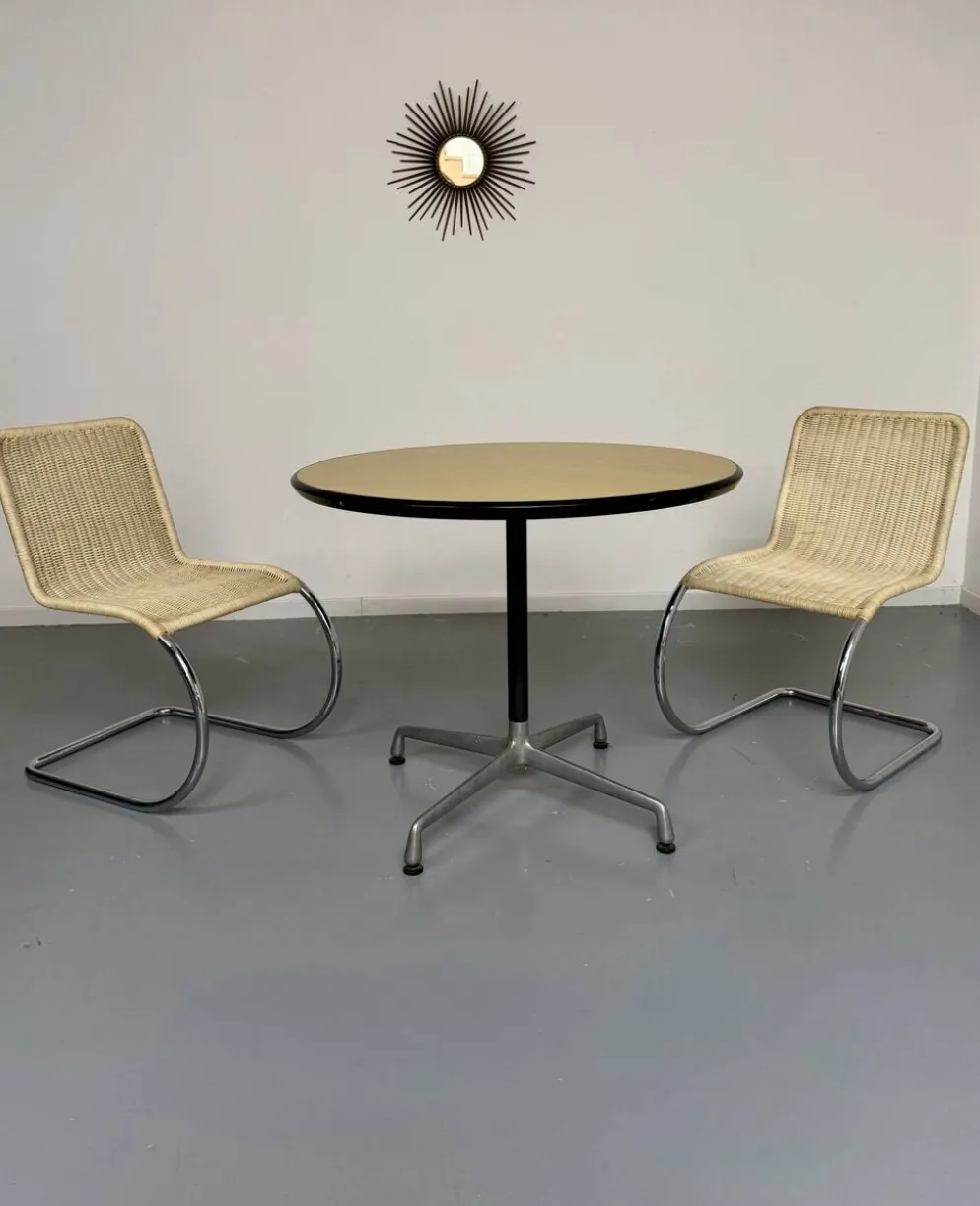 Table ronde design Eames Contract pour Herman Miller années 1960