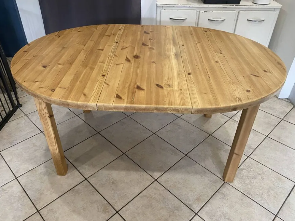 Table ronde dia 117cm extensible une rallonge en pin massif vintage an 1970