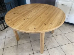 Table ronde dia 117cm extensible une rallonge en pin massif vintage an 1970