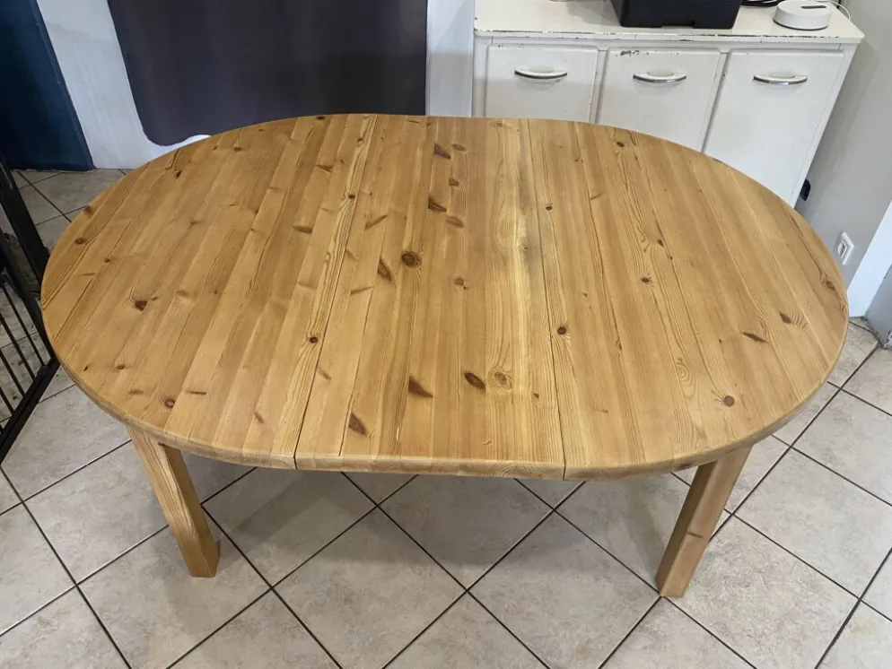 Table ronde dia 117cm extensible une rallonge en pin massif vintage an 1970