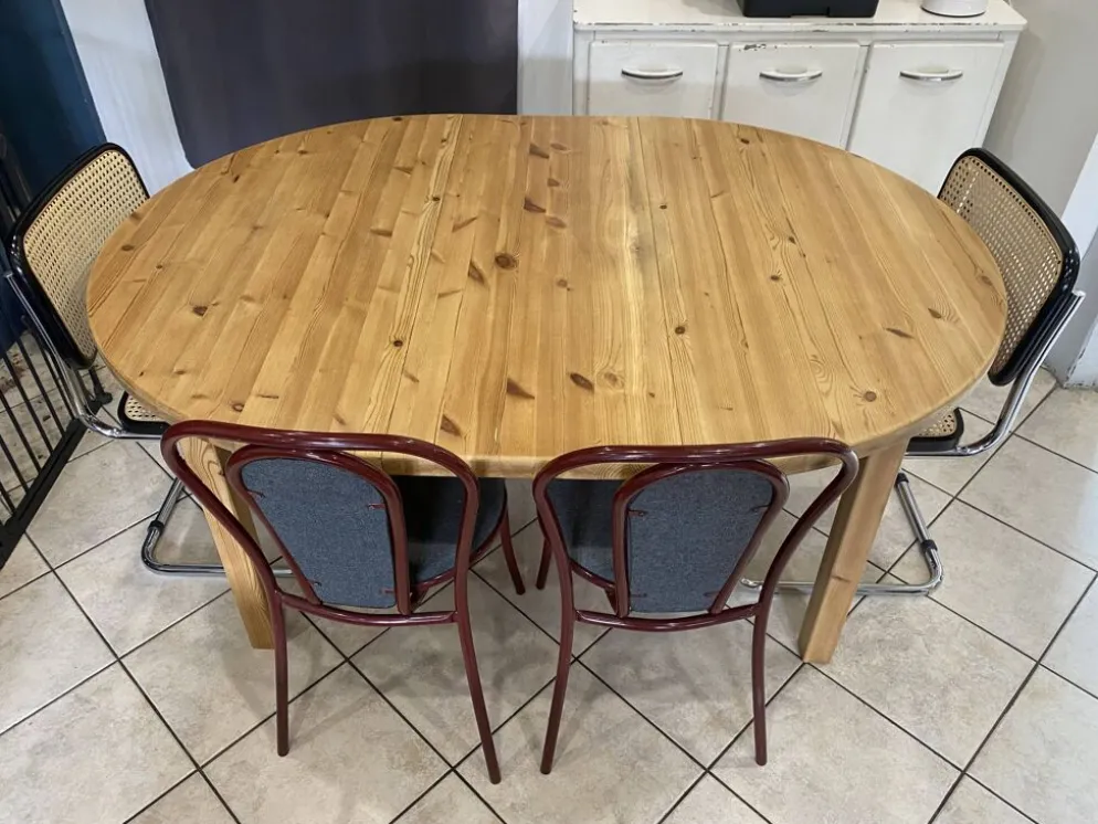 Table ronde dia 117cm extensible une rallonge en pin massif vintage an 1970