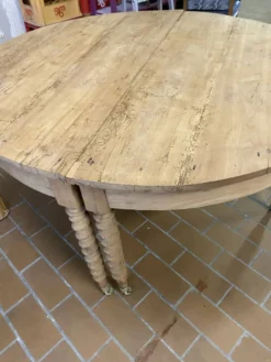 Table ronde en chêne