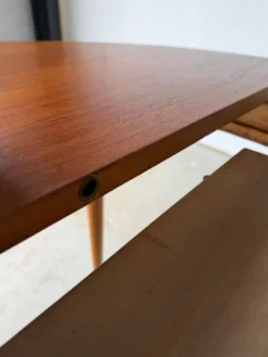 Table ronde extensible design scandinave en teck fabrication danoise