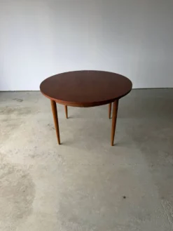 Table ronde extensible design scandinave en teck fabrication danoise