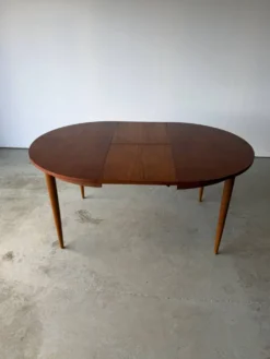 Table ronde extensible design scandinave en teck fabrication danoise
