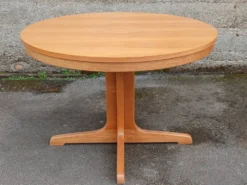 Table ronde extensible en orme