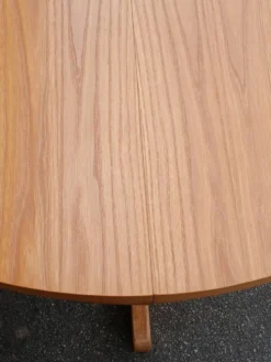 Table ronde extensible en orme