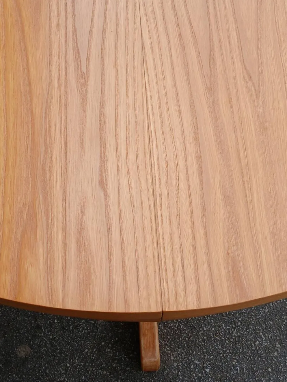 Table ronde extensible en orme