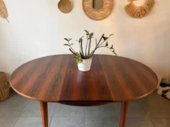 Table ronde extensible en palissandre de Rio