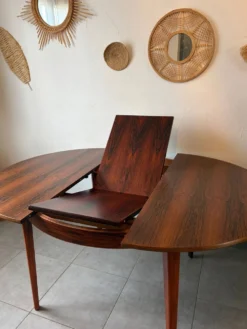 Table ronde extensible en palissandre de Rio