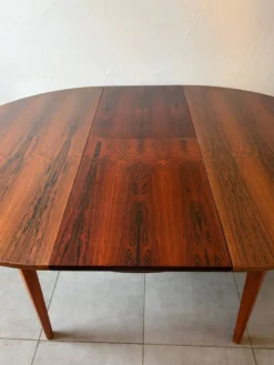 Table ronde extensible en palissandre de Rio
