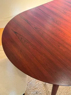 Table ronde extensible scandinave vintage en palissandre "Ingrid"
