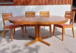 table ronde ou ovale avec rallonge, pied central, design Baumann vintage