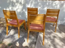 table ronde ou ovale avec rallonge, pied central, design Baumann + 4chaises