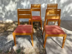 table ronde ou ovale avec rallonge, pied central, design Baumann + 4chaises