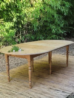 Table ronde rénovations avec 3 rallonges